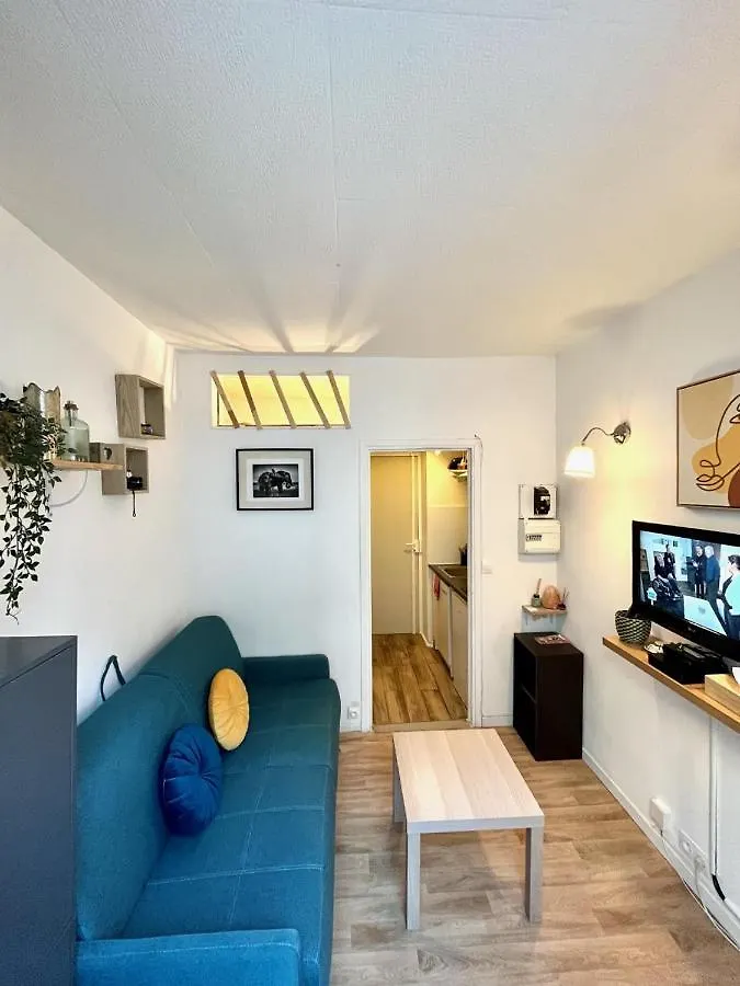 Appartamento Charmant Studio Parigi